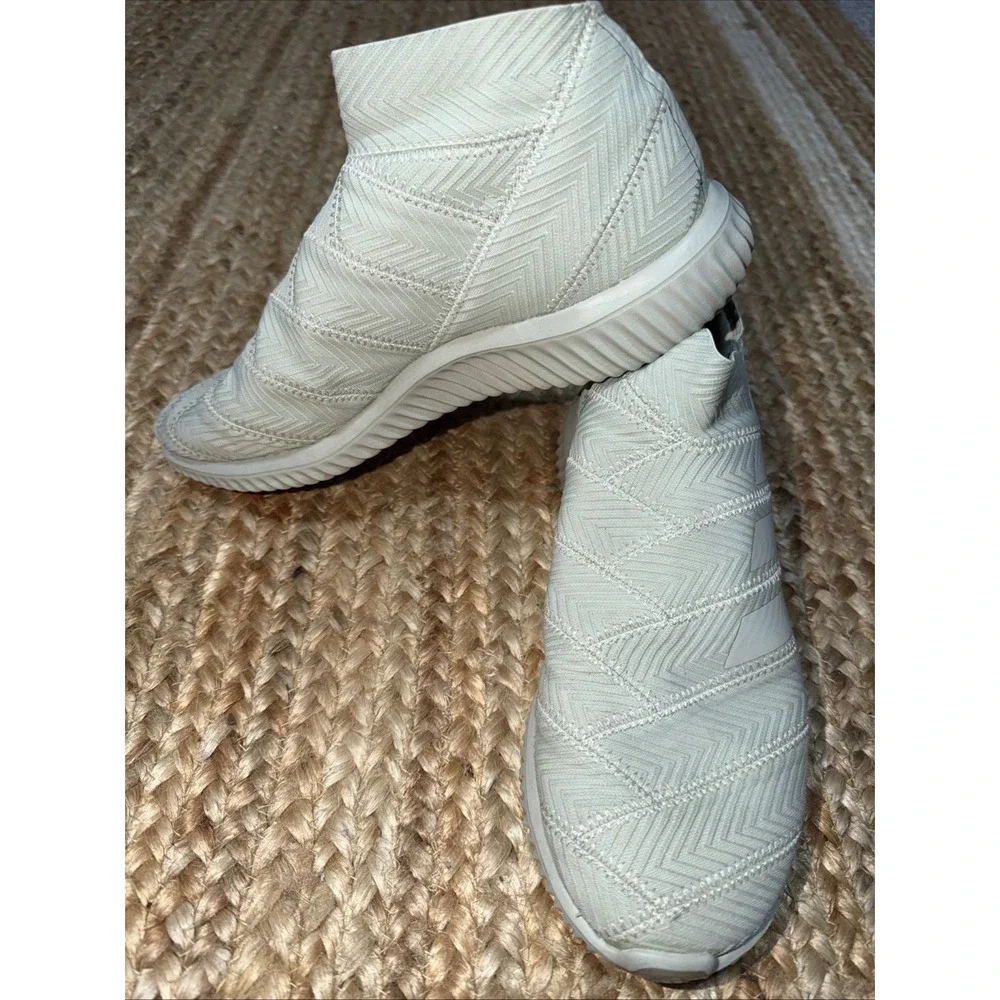 Adidas Nemeziz Tango 18.1 Ultra Boost Pure Solar Sneaker Ash Silver/ SZ 8.5